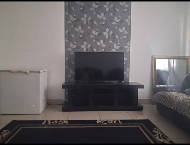 2 BEDROOM PROPERTY TO RENT IN ESSENWOOD
